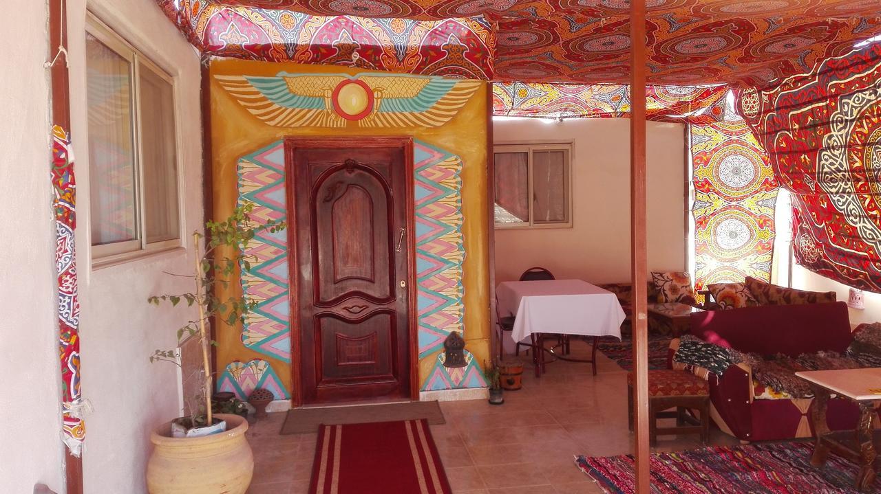 Pyramids Overlook Inn Kafrat al Jabal Exterior photo