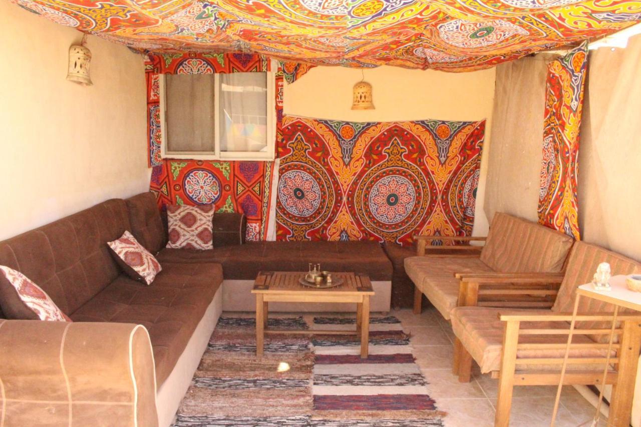 Pyramids Overlook Inn Kafrat al Jabal Exterior photo