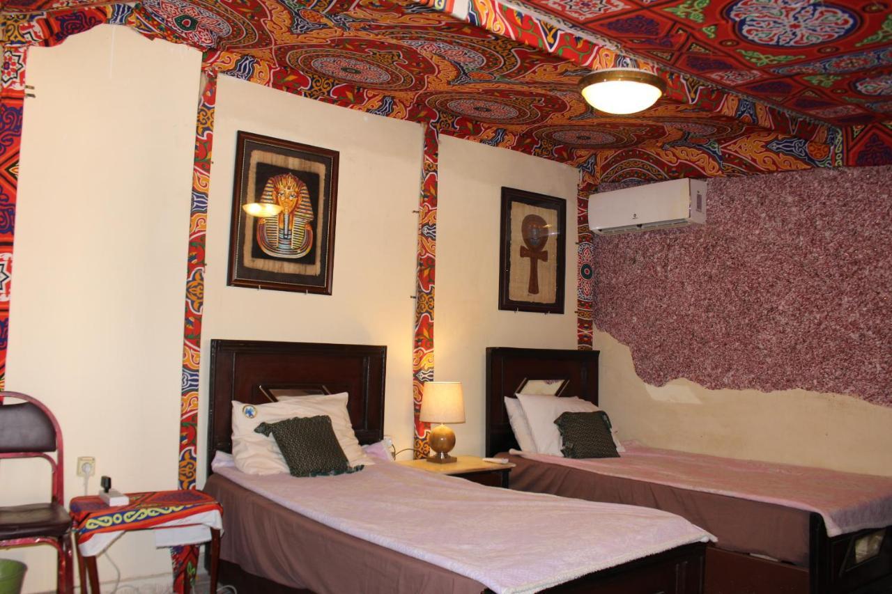 Pyramids Overlook Inn Kafrat al Jabal Exterior photo